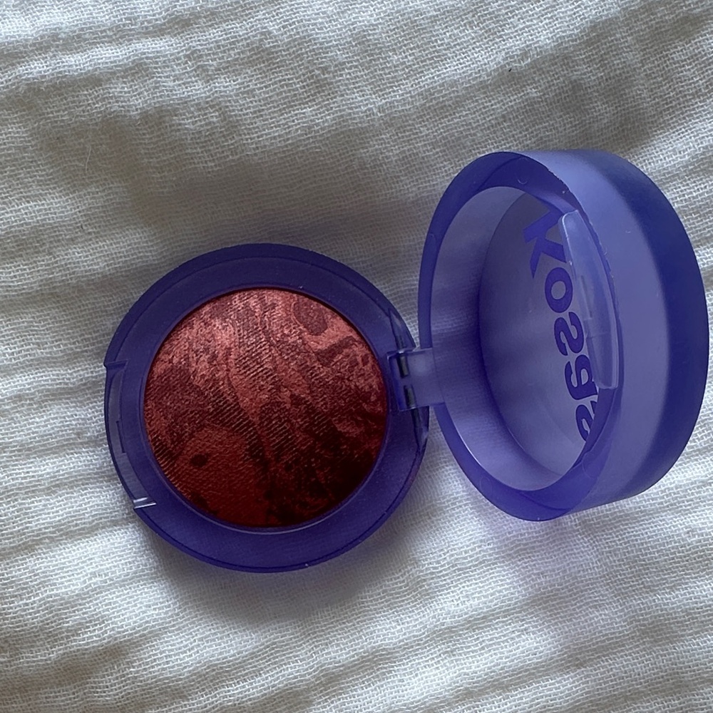 New Kosas spellbound blush is life